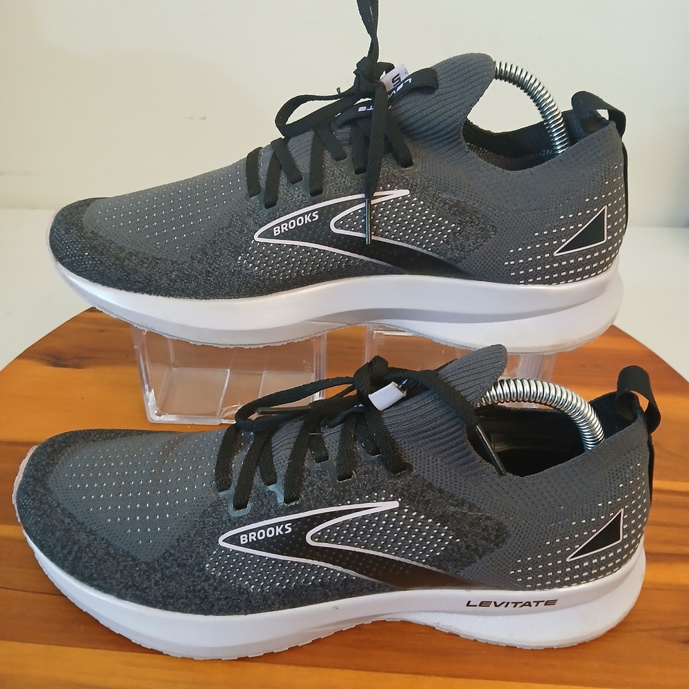 Brooks Levitate StealthFit 5 Womens 10.5 Grey Running Shoes Sneakers 1203591B056